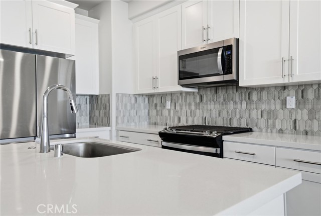 Detail Gallery Image 9 of 37 For 1618 W. Cameron, West Covina,  CA 91790 - 3 Beds | 3 Baths