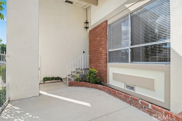 Detail Gallery Image 4 of 44 For 3902 Cedron St, Irvine,  CA 92606 - 4 Beds | 2/1 Baths