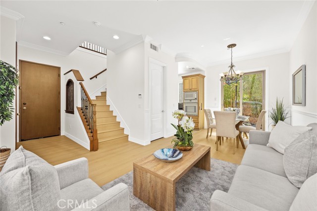 Detail Gallery Image 7 of 23 For 156 El Dorado St #B,  Arcadia,  CA 91006 - 3 Beds | 2/1 Baths