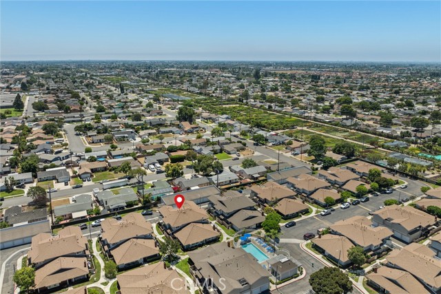 8165 Woodland Dr, Buena Park CA: https://media.crmls.org/medias/7eedeb0c-ec71-4f2d-8e81-e4052e4e40e4.jpg