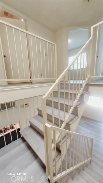 Detail Gallery Image 9 of 19 For 4904 Ithaca Ave #2,  Los Angeles,  CA 90032 - 3 Beds | 2 Baths
