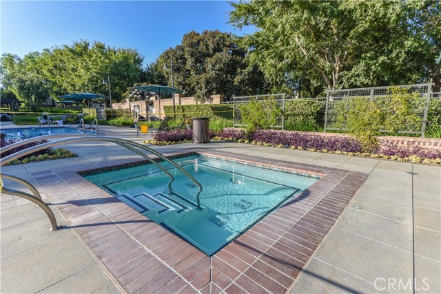 80 Great, Irvine CA: https://media.crmls.org/medias/7eef048a-6448-4e73-8994-f49ada63b201.jpg