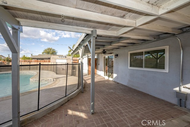Detail Gallery Image 21 of 24 For 1069 Erringer Rd, Simi Valley,  CA 93065 - 4 Beds | 2 Baths