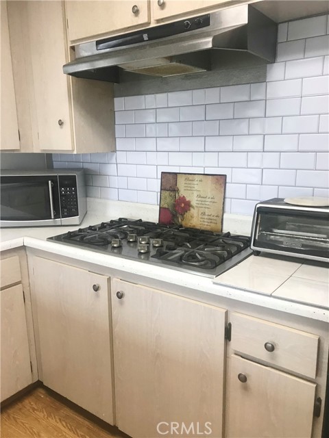 Built-in stove top