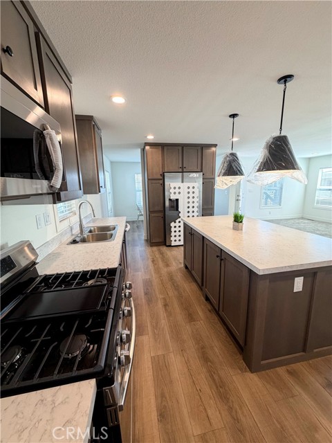 Detail Gallery Image 5 of 19 For 16860 Slover Ave #67,  Fontana,  CA 92337 - 3 Beds | 2 Baths