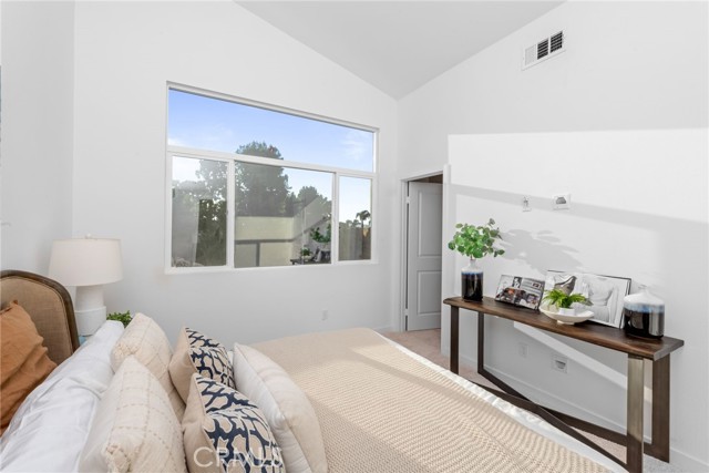 1140 Santo Antonio Drive, Colton CA: https://media.crmls.org/medias/7ef24b9a-69f6-48f9-8f89-18902646f830.jpg