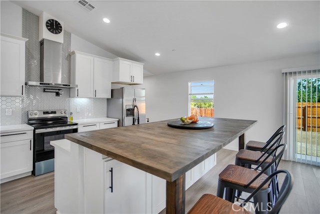 33140 Hill, Lake Elsinore CA: https://media.crmls.org/medias/7ef275ed-d57b-44ab-b3d1-79ebc94c10db.jpg