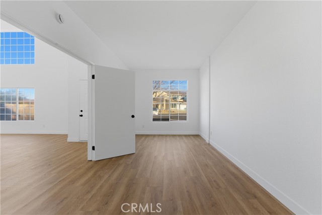 Detail Gallery Image 13 of 60 For 3454 Garnet, Rosamond,  CA 93560 - 5 Beds | 3 Baths