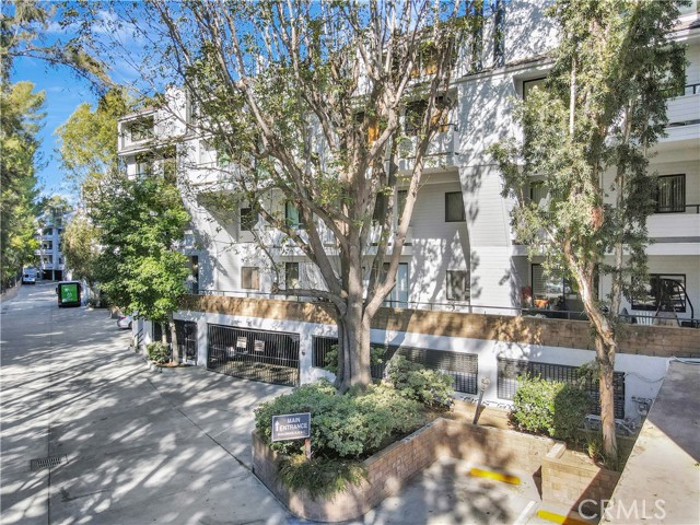 Detail Gallery Image 21 of 25 For 13331 Moorpark St #233,  Sherman Oaks,  CA 91423 - 2 Beds | 2 Baths