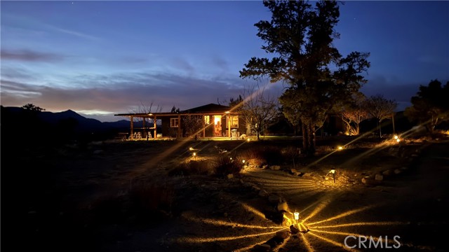 48317 Burns Canyon Road, Pioneertown CA: https://media.crmls.org/medias/7ef327dd-1d3f-4f97-bc91-677a98776639.jpg