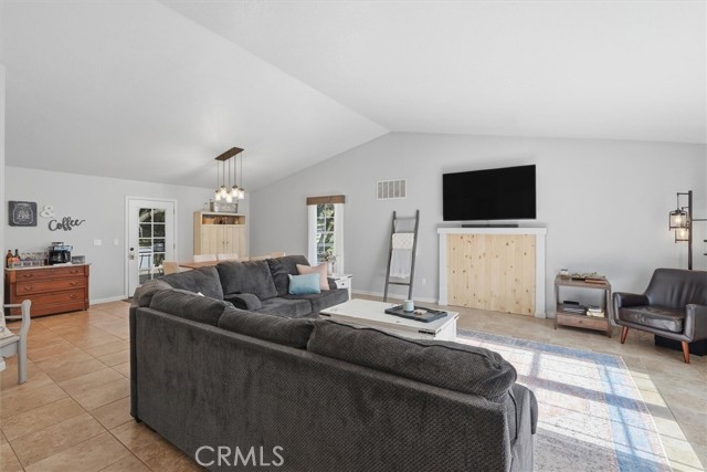 Detail Gallery Image 7 of 38 For 31562 Sioux, Coarsegold,  CA 93614 - 3 Beds | 2 Baths