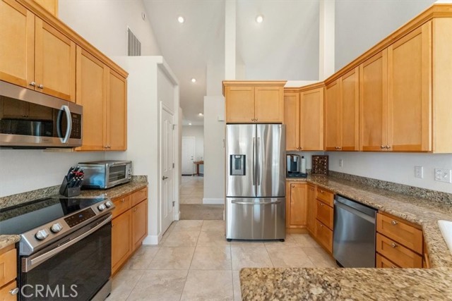 Detail Gallery Image 12 of 31 For 5541 Lake Shastina Dr, Weed,  CA 96094 - 3 Beds | 2 Baths