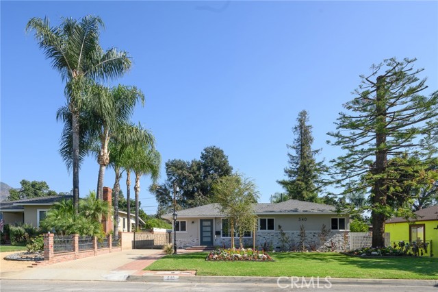 Detail Gallery Image 2 of 37 For 540 Hacienda Dr, Monrovia,  CA 91016 - 4 Beds | 2 Baths
