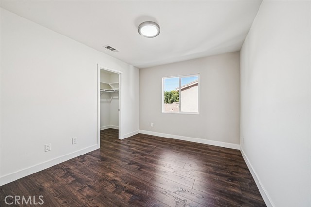 Detail Gallery Image 13 of 26 For 6658 Bright Gem Ct, Corona,  CA 92880 - 5 Beds | 3 Baths