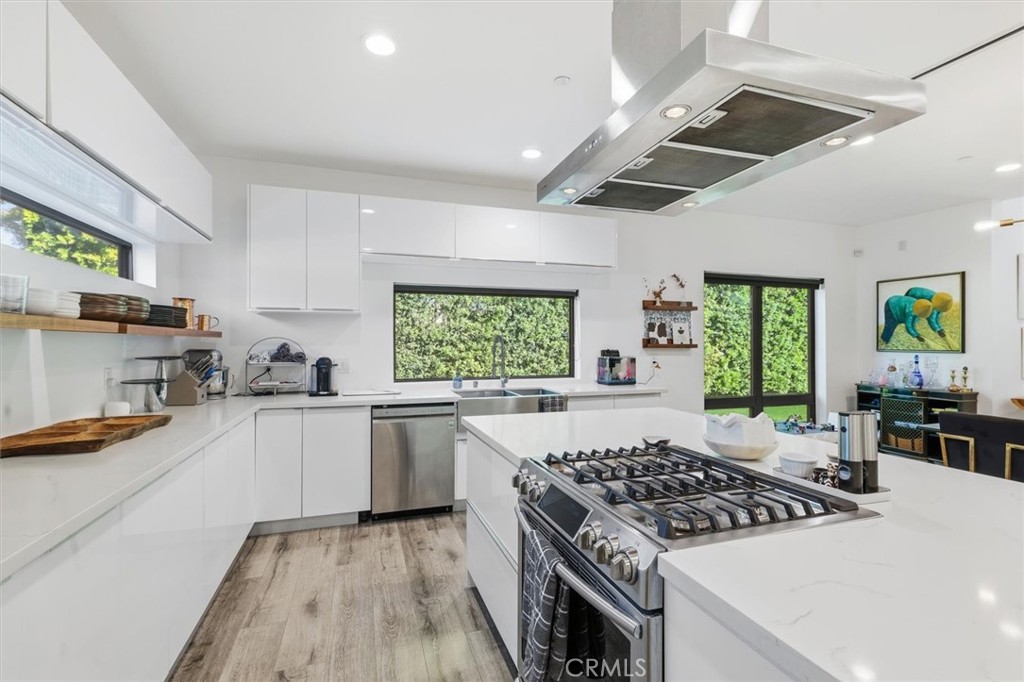 MLS #SB25275108 image #10