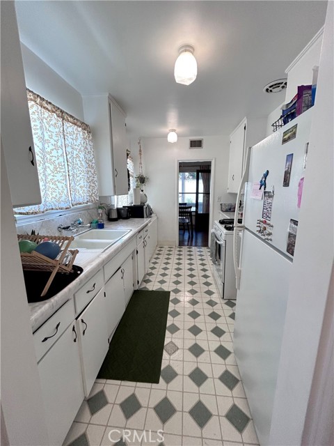 Detail Gallery Image 12 of 19 For 5244 Yale St, Montclair,  CA 91763 - 3 Beds | 2 Baths