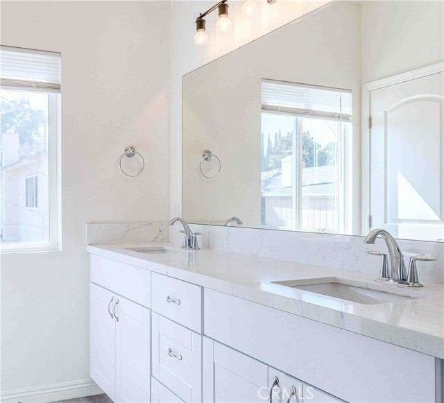 Detail Gallery Image 17 of 33 For 136 N Tiana Ln, Anaheim Hills,  CA 92807 - 4 Beds | 3 Baths