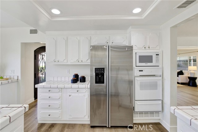 Detail Gallery Image 17 of 63 For 449 S Wellington, Orange,  CA 92869 - 5 Beds | 2/1 Baths