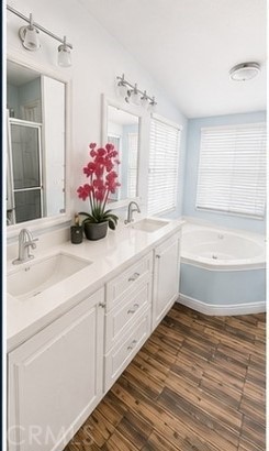 https://media.crmls.org/medias/7ef87681-bdd6-43af-b959-1c5aa9c1876d.jpg?preset=X-Large