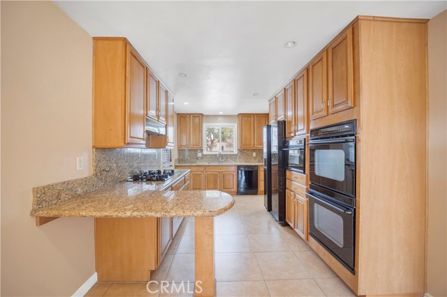16924 Belforest Drive, Carson CA: https://media.crmls.org/medias/7ef8fefd-9a0a-47c0-be26-8e1195417779.jpg