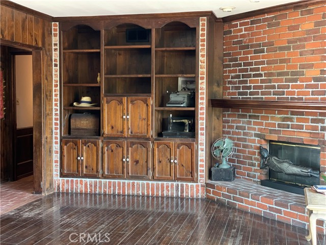 16312 Londelius Street photo 6