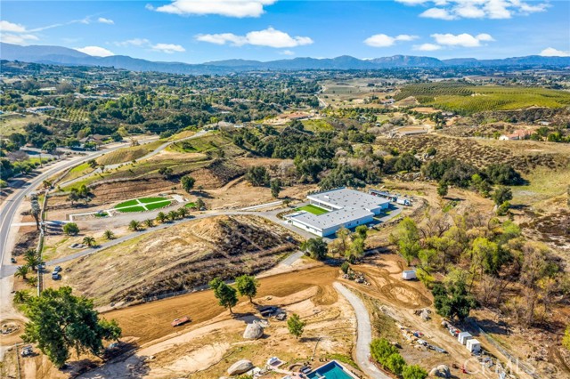 40880 De Portola Road, Temecula, California 92592, ,Commercial Sale,For Sale,De Portola,SW25041177