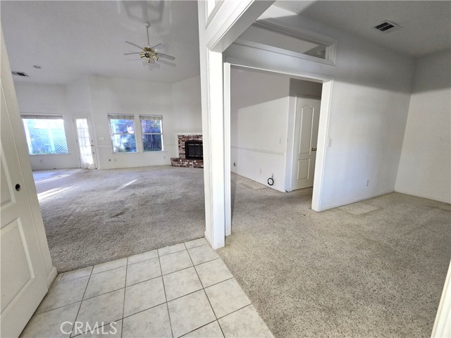 Detail Gallery Image 4 of 29 For 10168 N Price, Fresno,  CA 93730 - 3 Beds | 2/1 Baths