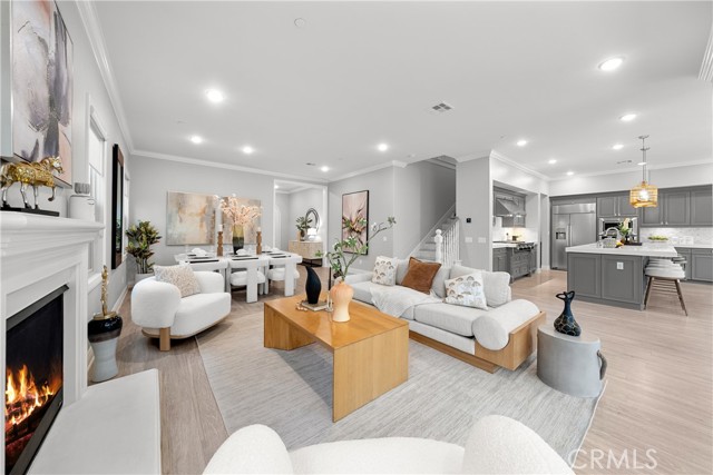 Detail Gallery Image 9 of 49 For 113 Wanderer, Irvine,  CA 92618 - 4 Beds | 4/1 Baths