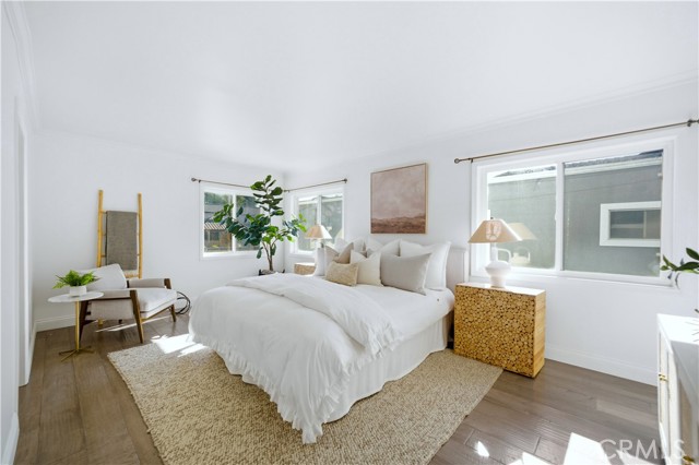 Detail Gallery Image 29 of 46 For 108 Roycroft Ave, Long Beach,  CA 90803 - 4 Beds | 3/1 Baths