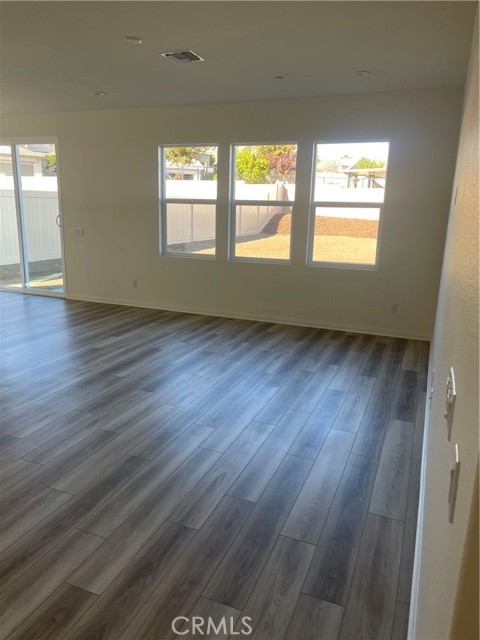 Detail Gallery Image 6 of 47 For 30360 Laviste Ct, Murrieta,  CA 92563 - 5 Beds | 3/1 Baths