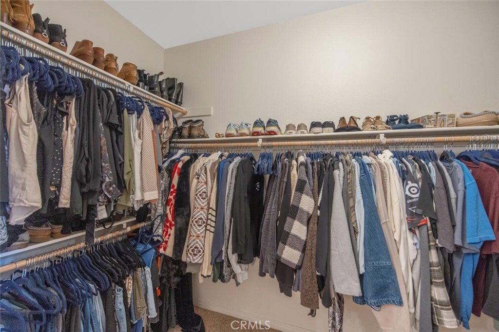 https://media.crmls.org/medias/7efec765-c680-4651-a0ca-c85886c33eef.jpg?preset=X-Large