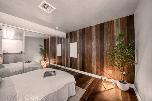 3810 Wilshire Boulevard, Los Angeles CA: https://media.crmls.org/medias/7eff02af-f7da-4efa-9b80-14dc2755c163.jpg