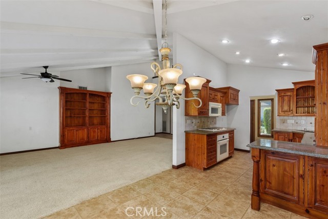 Detail Gallery Image 13 of 39 For 38285 Oaktree, Murrieta,  CA 92562 - 2 Beds | 2/1 Baths