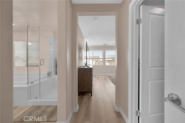 24206 Dandelion Court, Lake Elsinore CA: https://media.crmls.org/medias/7eff2922-b38c-498b-abd0-7cc6d6973f8a.jpg