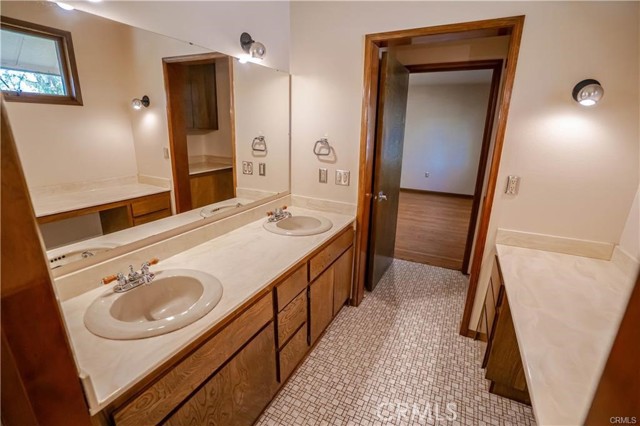Detail Gallery Image 26 of 41 For 34155 Castlehaven Rd, Agua Dulce,  CA 91390 - 3 Beds | 3 Baths