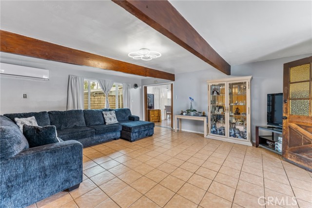 Detail Gallery Image 7 of 40 For 3866 Gates Pl, Riverside,  CA 92504 - 5 Beds | 2 Baths