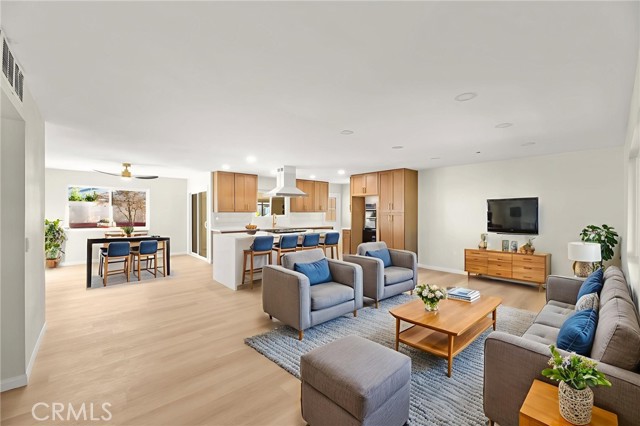 Detail Gallery Image 4 of 42 For 28960 Olympia, Menifee,  CA 92586 - 2 Beds | 2 Baths