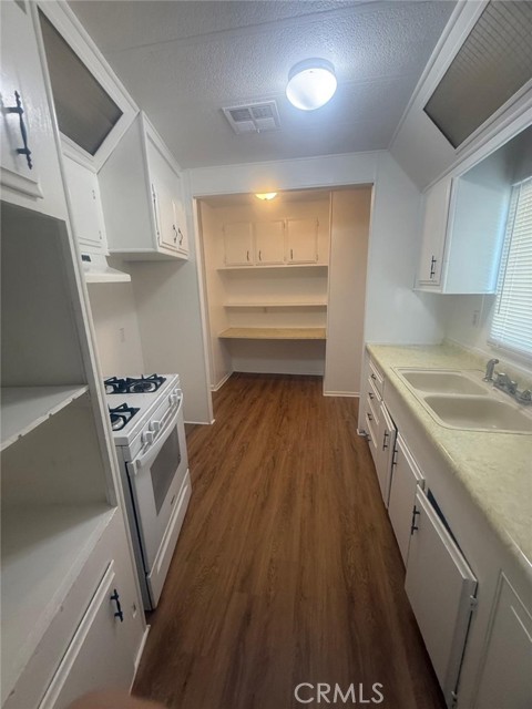 33013 Arbolado Lane, Lake Elsinore CA: https://media.crmls.org/medias/7f01b14a-71cd-4a7f-9353-f6044e2bf0f2.jpg