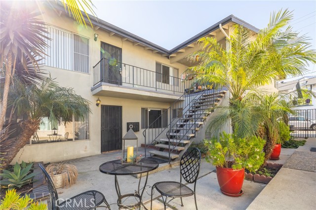 Image 4 of 38 For 4110 Hathaway Ave