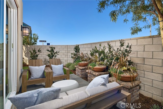 Image 4 of 22 For 12716 Rosemount Rd