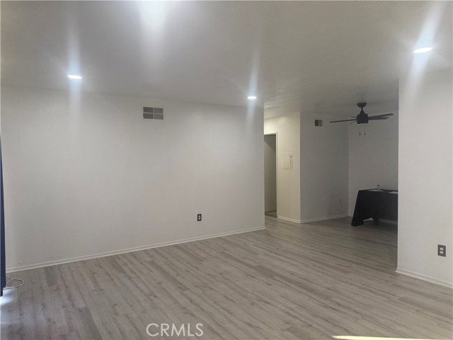 Front Image Thumbnail for CRIG25265912