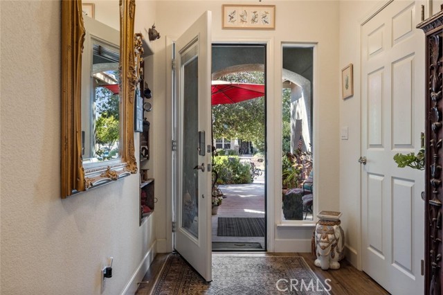 1708 Bandon Court, Oakdale CA: https://media.crmls.org/medias/7f044734-260a-4e2a-a7e4-49e123217b44.jpg