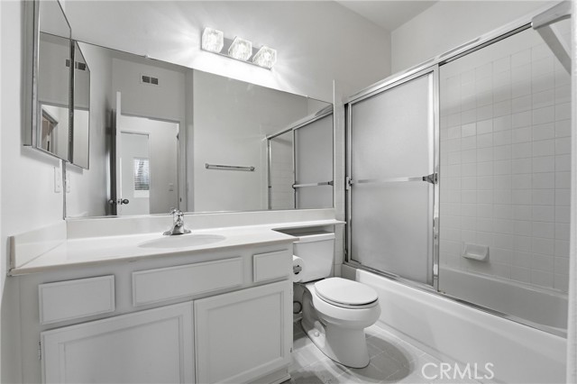 Image 36 of 67 For 31545 Via Cordoba