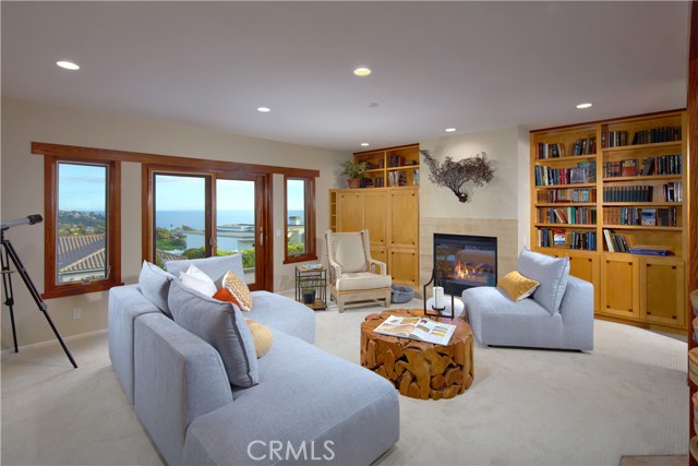 Detail Gallery Image 20 of 28 For 1570 Skyline Dr, Laguna Beach,  CA 92651 - 4 Beds | 2/1 Baths