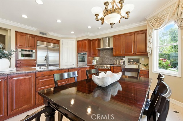 18 Asilomar Road, Laguna Niguel CA: https://media.crmls.org/medias/7f05faf7-092c-4780-b253-aac0c6ca8776.jpg