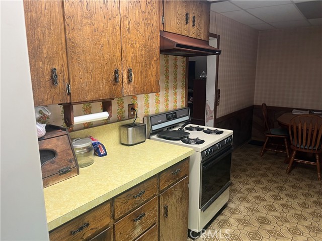 Detail Gallery Image 5 of 18 For 18173 Mccauley, Fontana,  CA 92335 - 4 Beds | 2 Baths