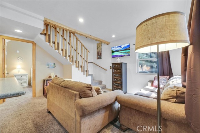 710 Marin Road, Big Bear Lake CA: https://media.crmls.org/medias/7f0670e8-6cf6-4c4a-969d-f90fc5042d23.jpg
