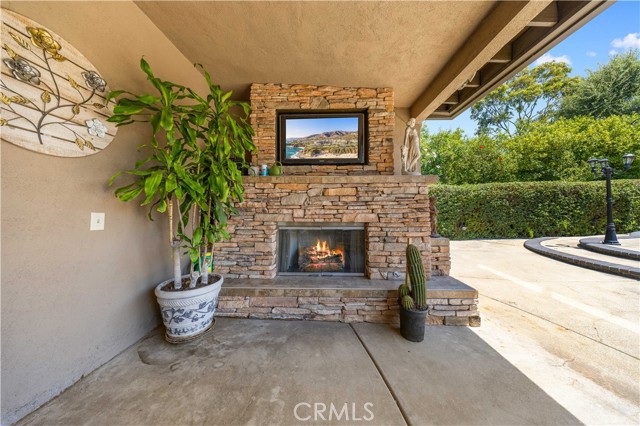 27025 Glaramara Lane, Yorba Linda CA: https://media.crmls.org/medias/7f06f13a-002e-42c5-88ae-e55a11595ba2.jpg