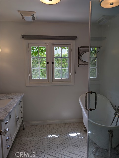 Detail Gallery Image 13 of 26 For 417 N Story Pl, Alhambra,  CA 91801 - 3 Beds | 1/1 Baths