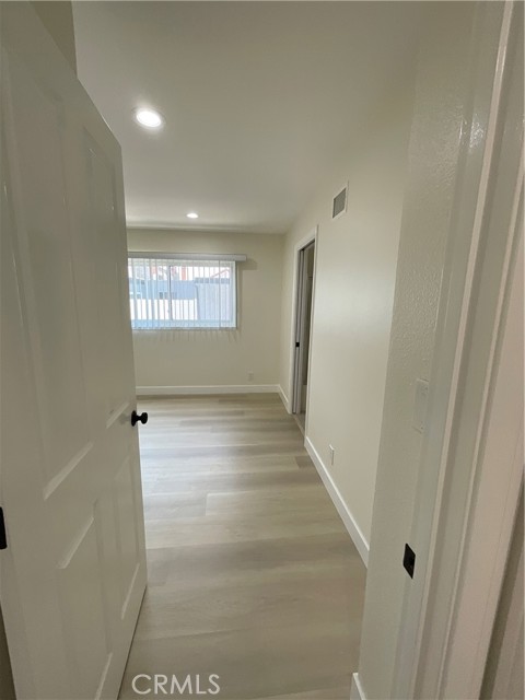 2641 Santa Ana Avenue, Costa Mesa CA: https://media.crmls.org/medias/7f073711-e4b4-4883-82f3-ec4482d9e9bc.jpg